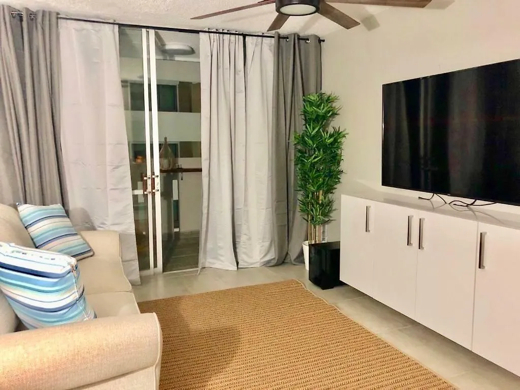 Vacation Apartments Ocean Towers 0*, Isla Verde